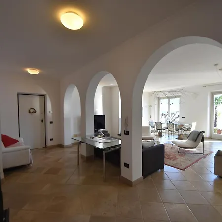 Vila Near With Panoramic Views *